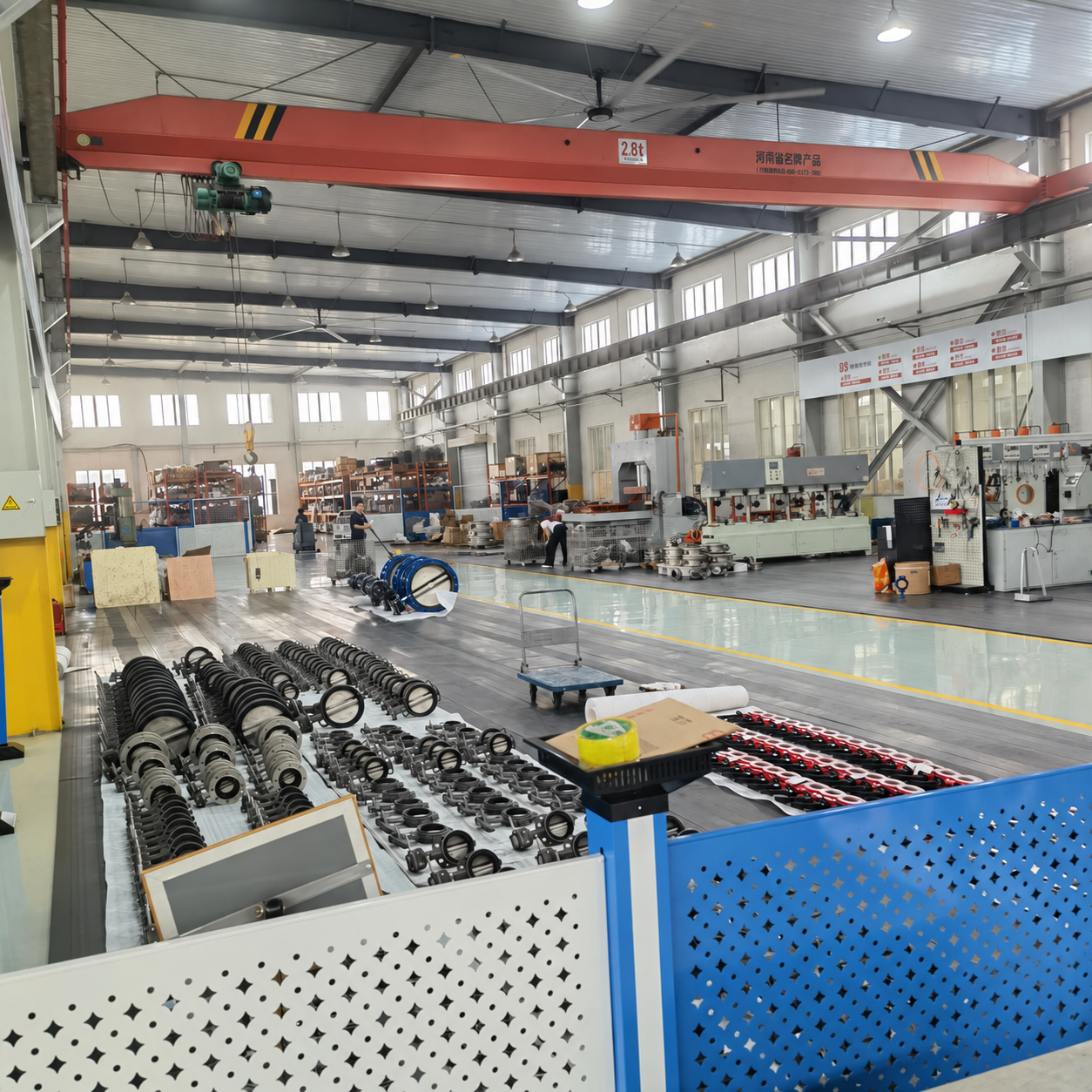 Open butterfly valve production workshop in Tianjin